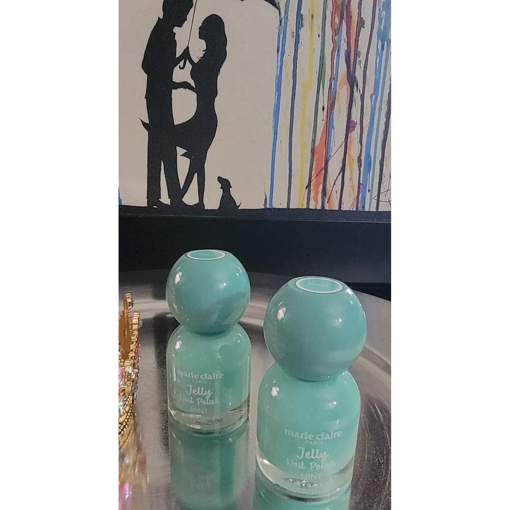 Marie Claire Paris Jelly Nail Polish Mint Green Set 0.33 fl oz Each
5.00 each - Picture 2 of 3